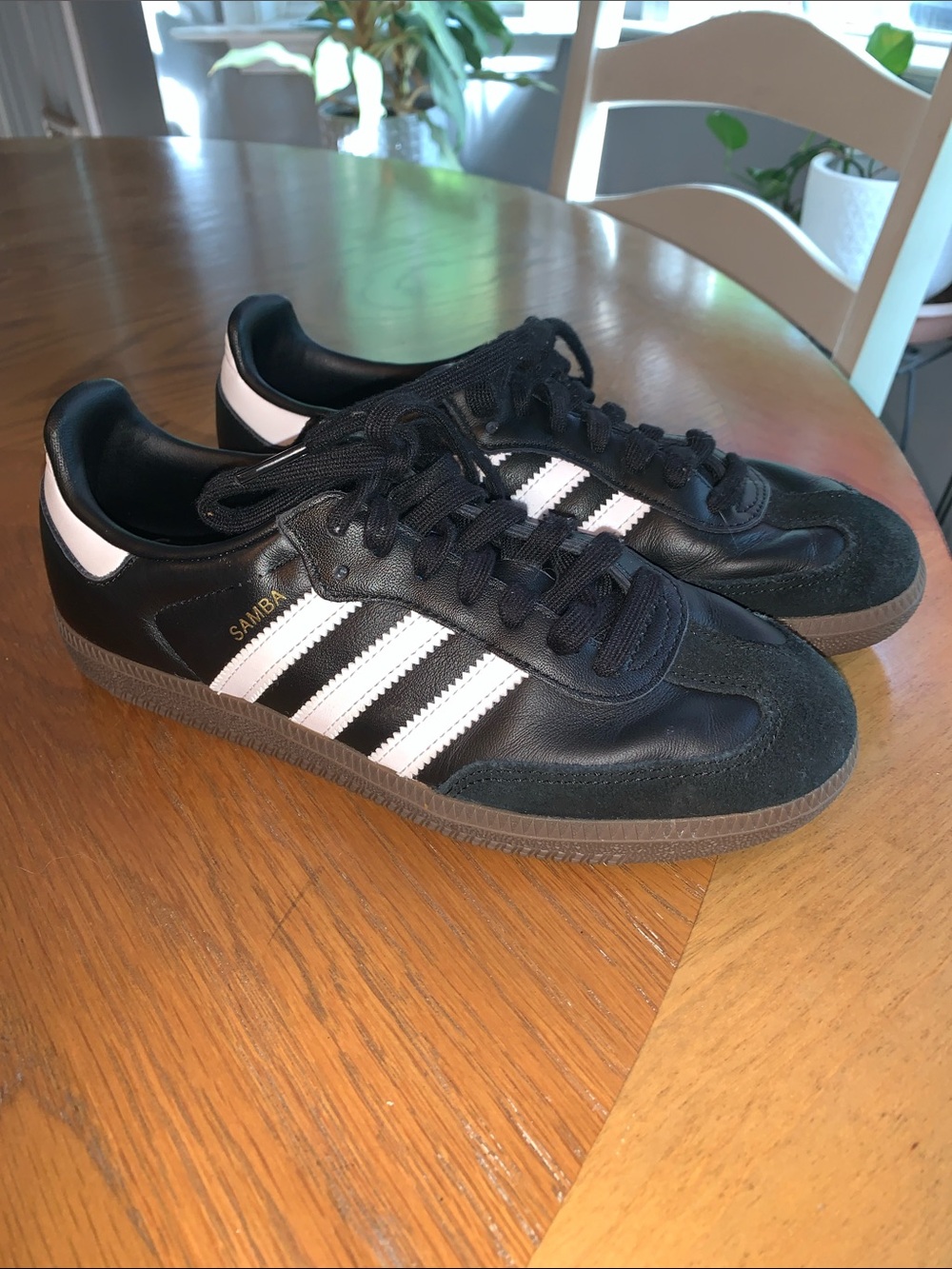 Black and White Adidas Sambas Big Kid/Youth Athletic Sneakers Shoes Size 6.5